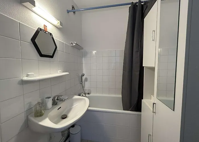 Confortable Avec Balcon Et Lave-linge A - Fr-1-224c-302 דירה *